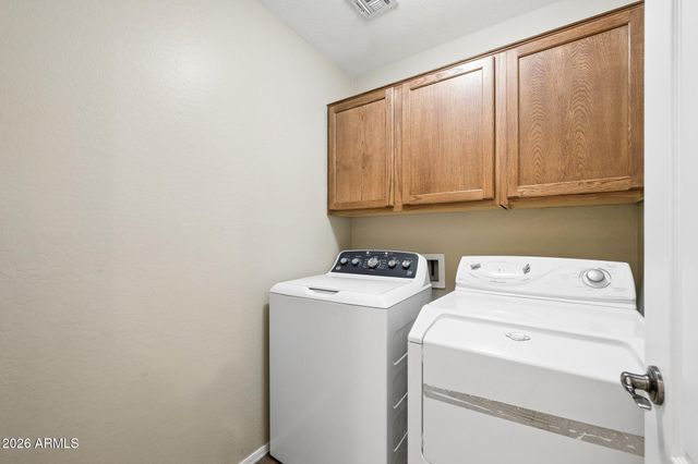 2226 E FRAKTUR Road, Phoenix, AZ 85040