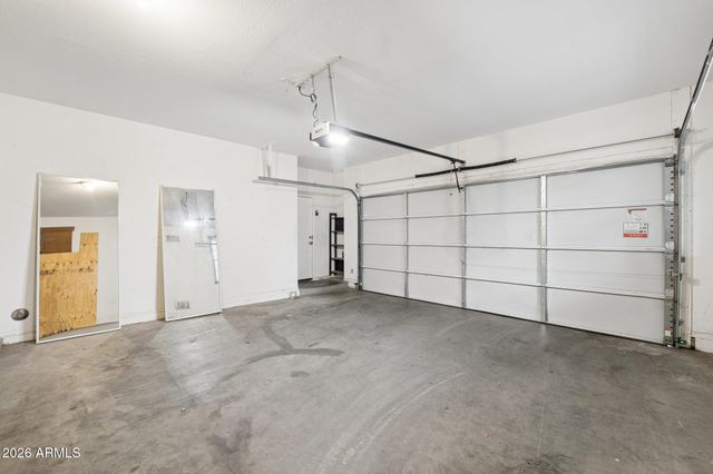 2226 E FRAKTUR Road, Phoenix, AZ 85040