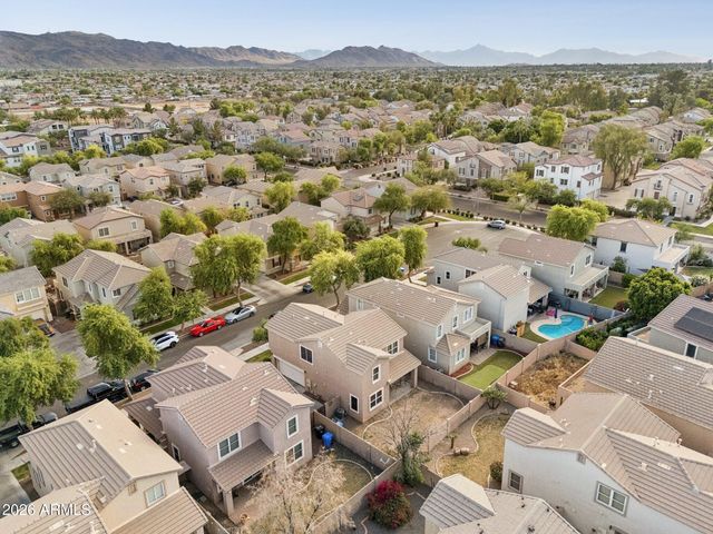 2226 E FRAKTUR Road, Phoenix, AZ 85040