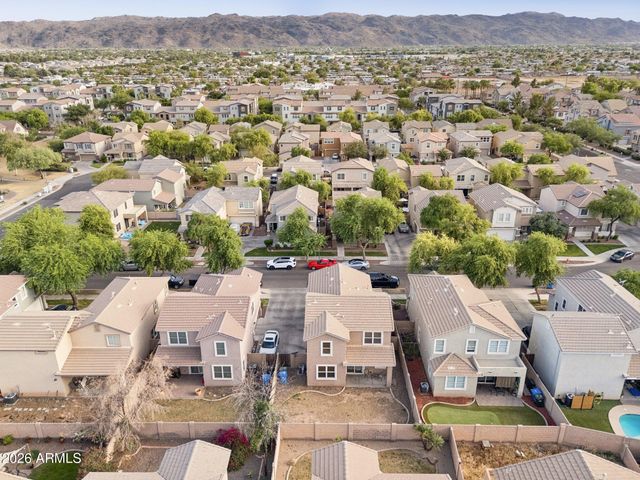 2226 E FRAKTUR Road, Phoenix, AZ 85040