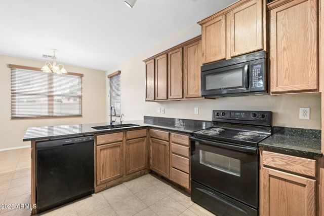 2226 E FRAKTUR Road, Phoenix, AZ 85040