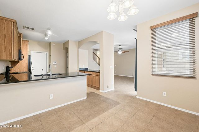 2226 E FRAKTUR Road, Phoenix, AZ 85040