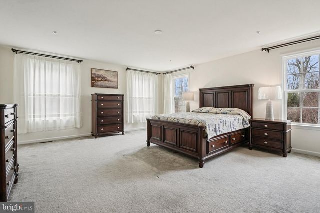 1436 ROSWELL LN, West Chester, PA 19380