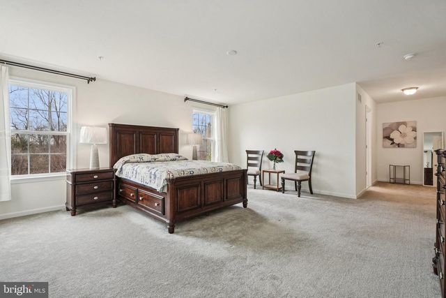 1436 ROSWELL LN, West Chester, PA 19380