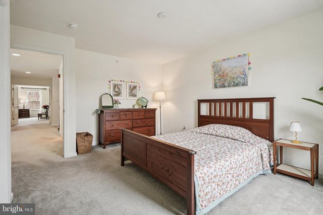 1436 ROSWELL LN, West Chester, PA 19380