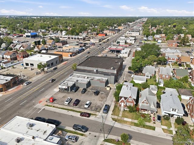15314 W Warren Avenue, Dearborn, MI 48126