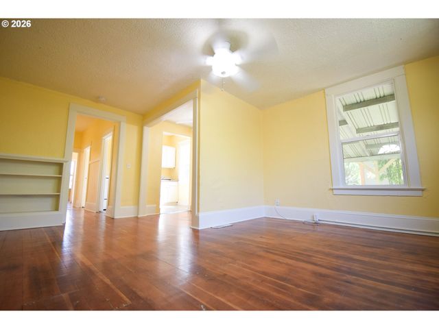 4024 Ne 6TH Ave, Portland, OR 97212