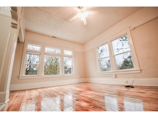 4024 Ne 6TH Ave, Portland, OR 97212