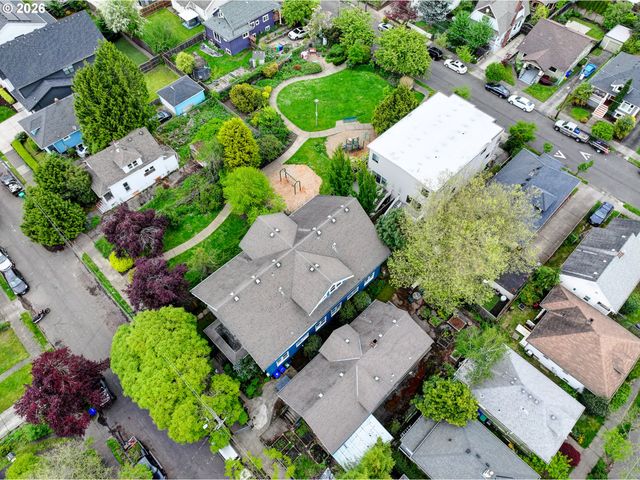 4024 Ne 6TH Ave, Portland, OR 97212