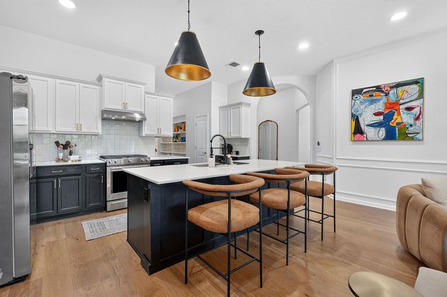 7904 Beacon Knob WAY, Austin, TX 78744