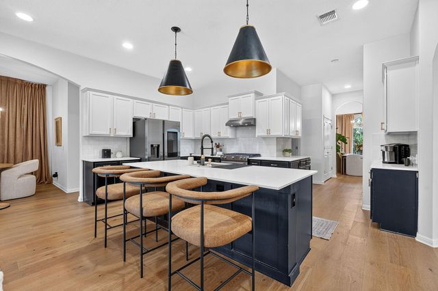 7904 Beacon Knob WAY, Austin, TX 78744