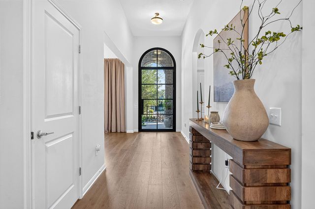 7904 Beacon Knob WAY, Austin, TX 78744