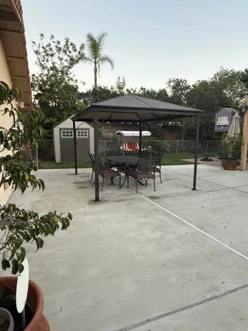 5828 Central Ave, Bonita, CA 91902