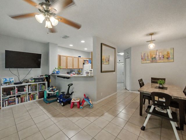 4583 Palmbrooke Circle, West Palm Beach, FL 33417
