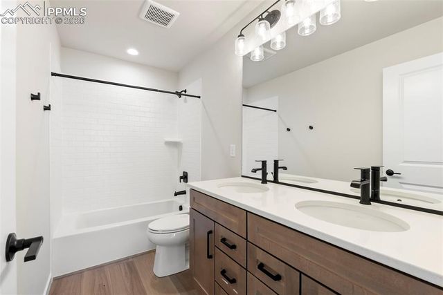 8748 San Diego Way, Colorado Springs, CO 80908