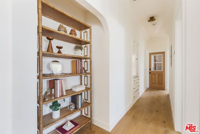 2812 Somerset Drive, Los Angeles, CA 90016