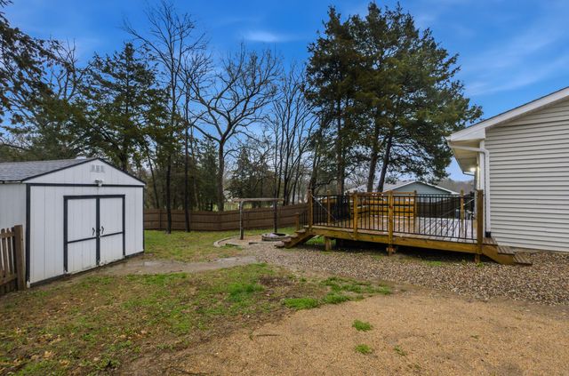 8600 W TRAILS WEST DR, Columbia, MO 65202