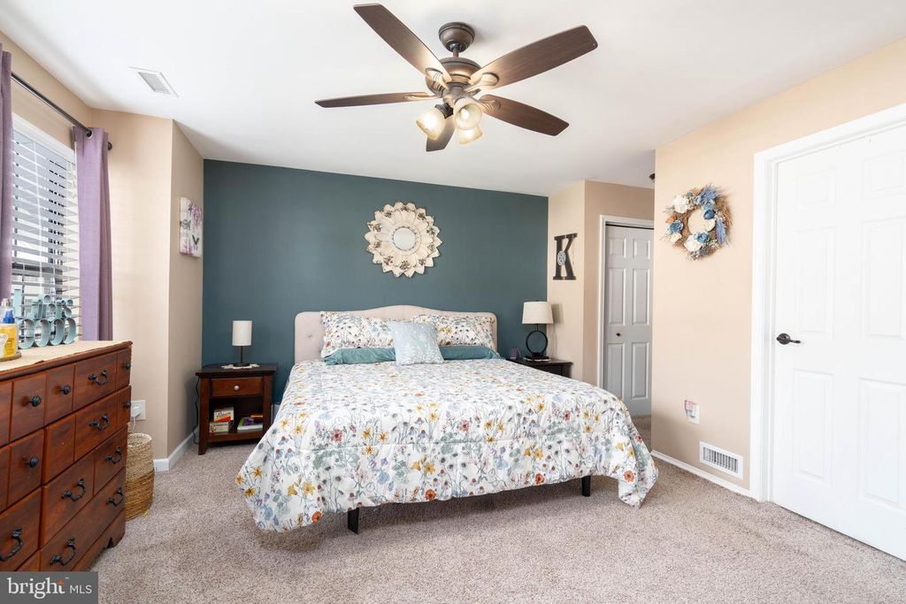 Image 11 of property listing at 86 BRIDGEWATER, Evesham, NJ 08053