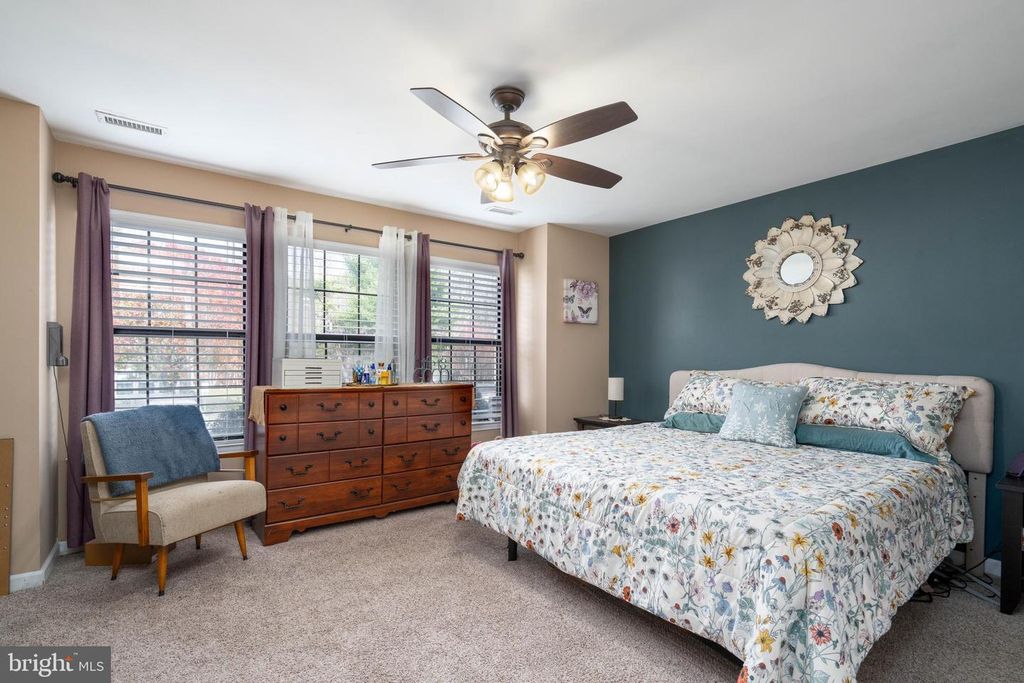 Image 9 of property listing at 86 BRIDGEWATER, Evesham, NJ 08053