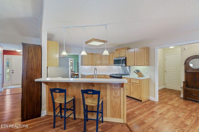 1212 N Wingate Way, Maryville, TN 37803