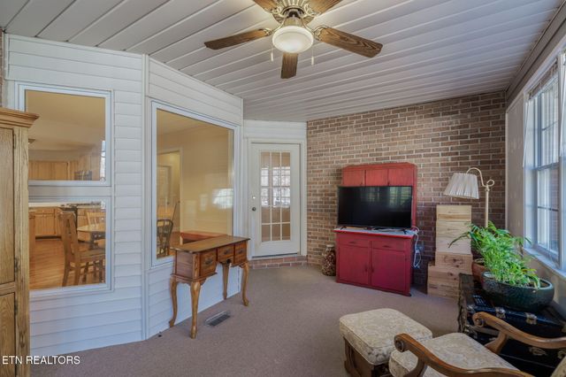 1212 N Wingate Way, Maryville, TN 37803