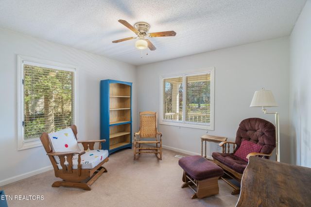 1212 N Wingate Way, Maryville, TN 37803