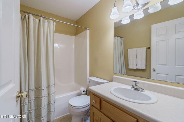 1212 N Wingate Way, Maryville, TN 37803