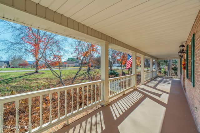 1212 N Wingate Way, Maryville, TN 37803