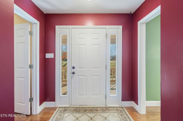 1212 N Wingate Way, Maryville, TN 37803