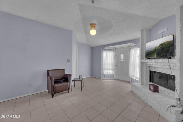 10904 DELAFIELD Drive, El Paso, TX 79936