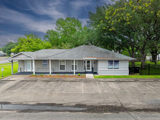 1105 San Jacinto Street, Rosenberg, TX 77471