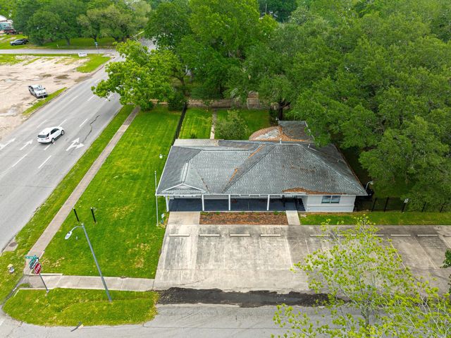 1105 San Jacinto Street, Rosenberg, TX 77471