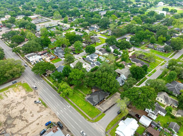 1105 San Jacinto Street, Rosenberg, TX 77471