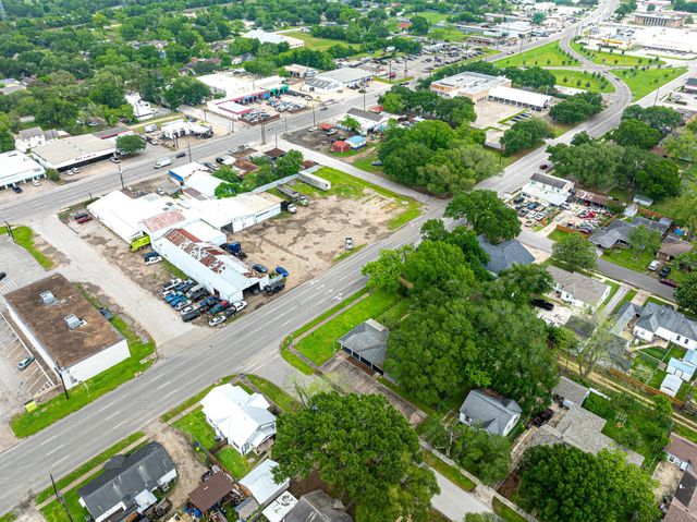 1105 San Jacinto Street, Rosenberg, TX 77471