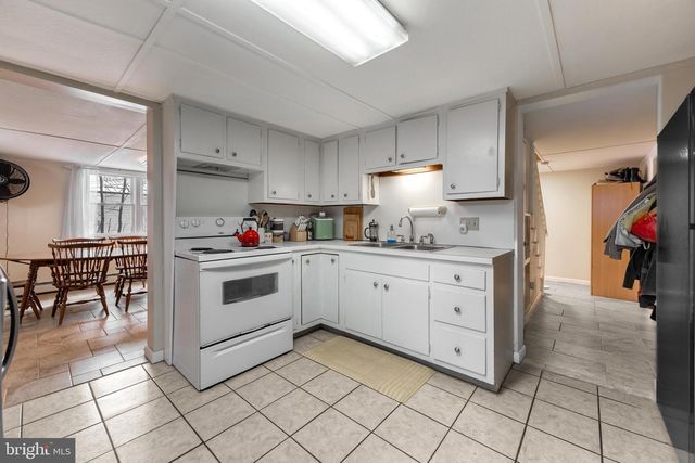 1343 HARRIS ST, State College, PA 16803