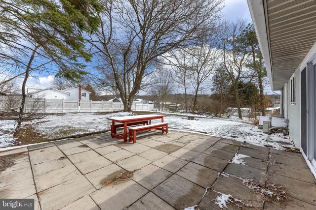 1343 HARRIS ST, State College, PA 16803