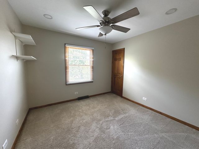 3413 Charlemaine Drive, Aurora, IL 60504