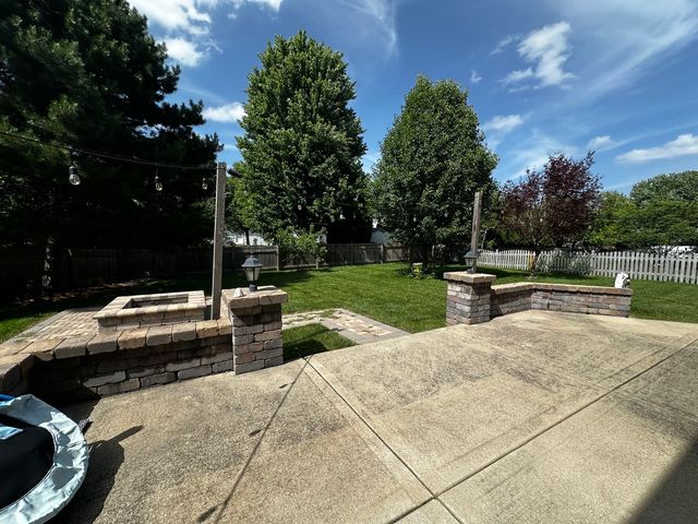 3413 Charlemaine Drive, Aurora, IL 60504