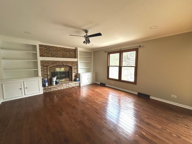 3413 Charlemaine Drive, Aurora, IL 60504