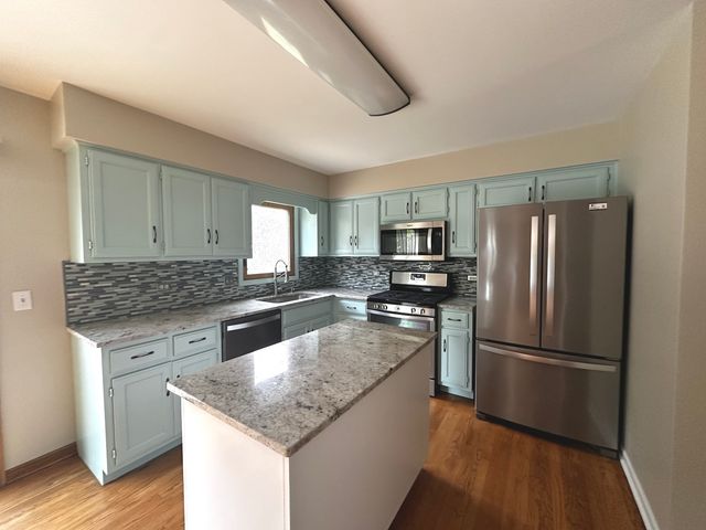 3413 Charlemaine Drive, Aurora, IL 60504