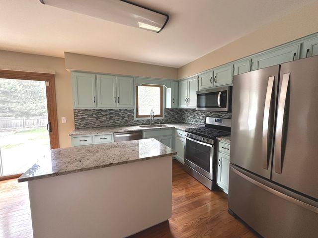 3413 Charlemaine Drive, Aurora, IL 60504