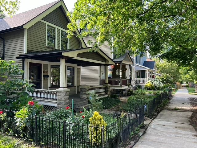 1872 W 47th Street, Cleveland, OH 44102