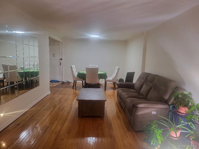 87-56 Francis Lewis Boulevard A47, Queens Village, NY 11427