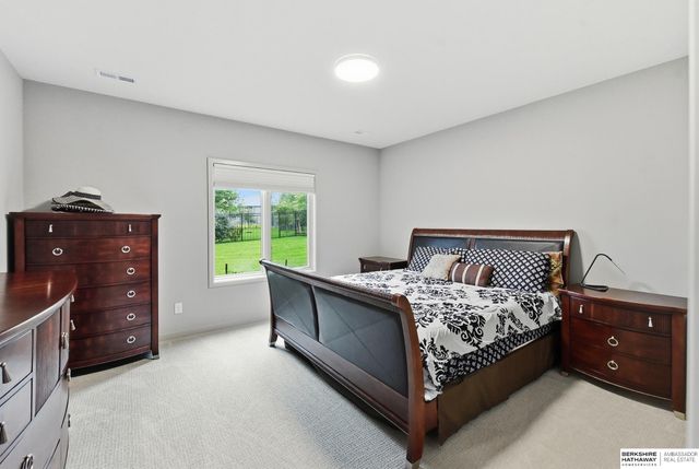 2007 S 211 Street, Elkhorn, NE 68022