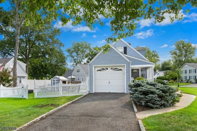 8 CHEROKEE ROAD, Cranford Twp., NJ 07016