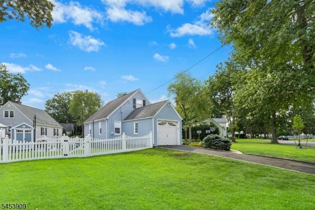 8 CHEROKEE ROAD, Cranford Twp., NJ 07016