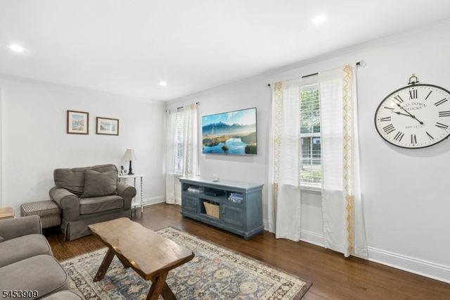8 CHEROKEE ROAD, Cranford Twp., NJ 07016