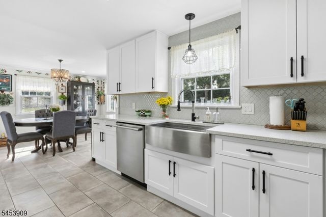 8 CHEROKEE ROAD, Cranford Twp., NJ 07016