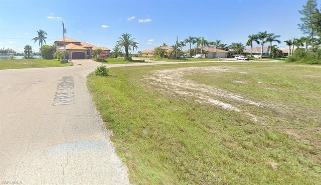2700 NW 45th AVE, Cape Coral, FL 33993