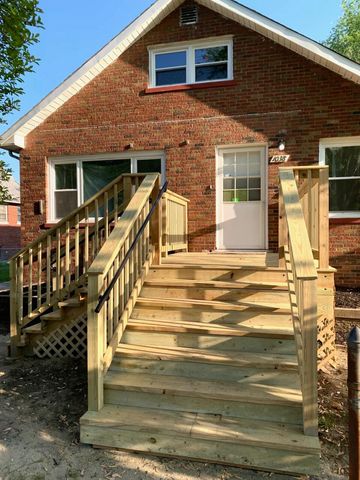 1038 167th Street, Hammond, IN 46324